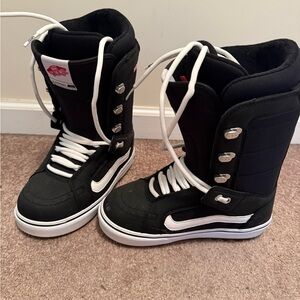 Vans Snowboard Boots